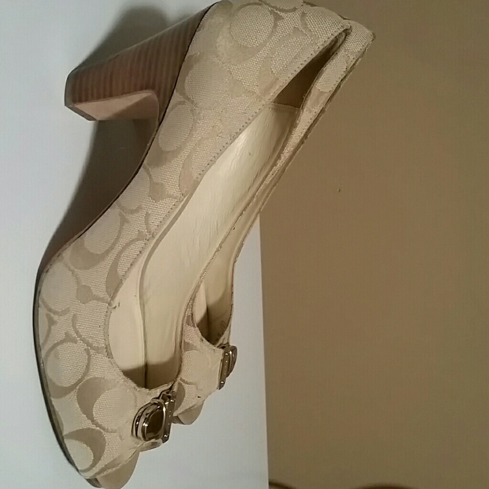 Authentic Coach heels